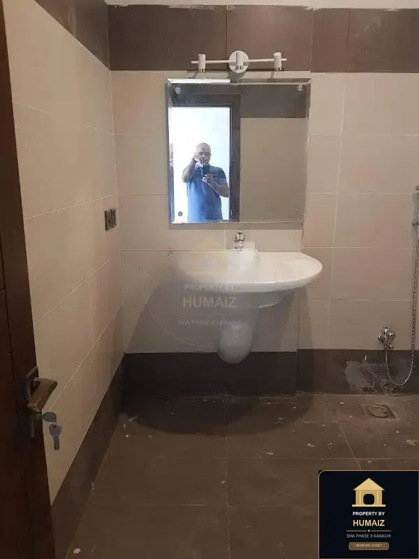 4-Bedroom Luxury Apartment (Basement, 5 Bath, Suite 1) on Al-Murtaza Commercial For Sale in DHA Phase 8 Karachi — Photograph 14