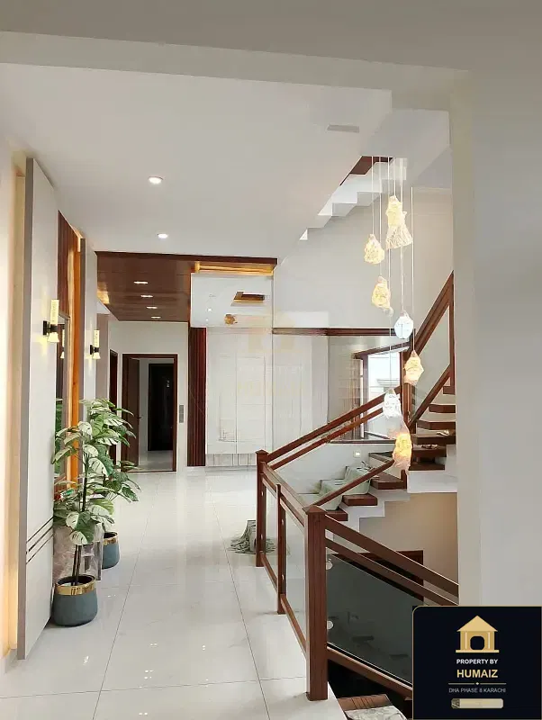 1,000 Sq. Yd. 6-Bedroom Luxury Villa (Private Pool, 7 Bath, Residence 11) in DHA Phase 8 For Sale in DHA Phase 8 Karachi — Photograph 3