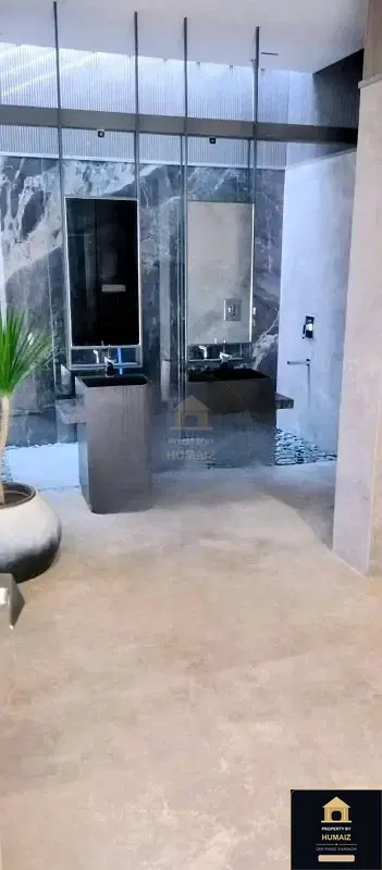 3-Bedroom Upper/Lower Portion (3 Bath, Unit 74) in DHA Phase 8 For Rent in DHA Phase 8 Karachi — Photograph 7