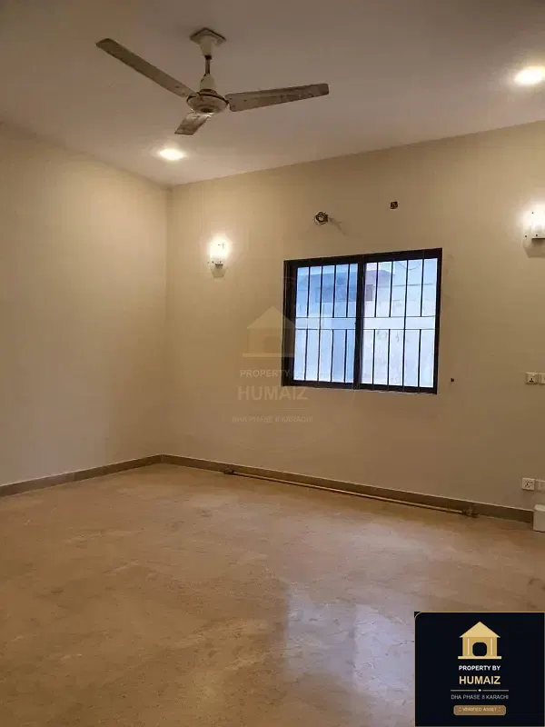 3-Bedroom Upper/Lower Portion (3 Bath, Unit 1) on Khayaban-e-Iqbal For Rent in DHA Phase 8 Karachi — Photograph 3