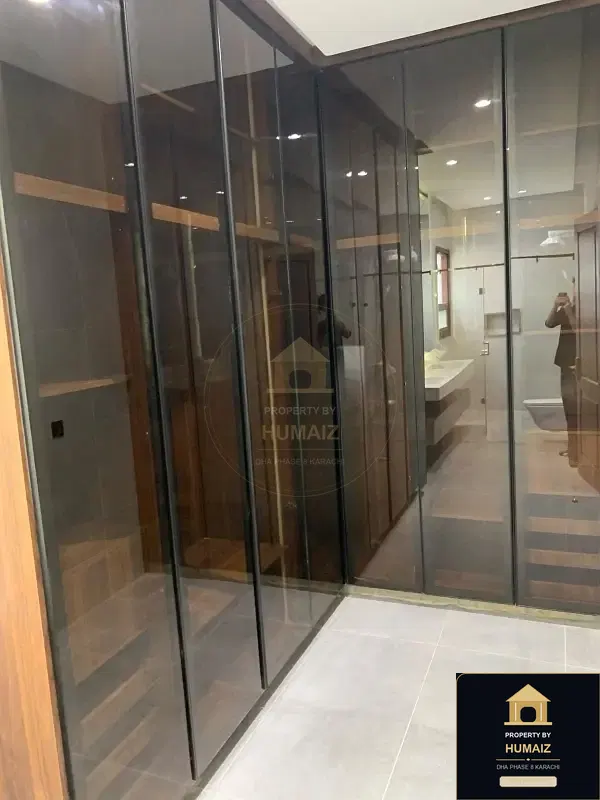 500 Sq. Yd. 6-Bedroom Luxury Villa (Basement, 6 Bath, Residence 14) in Zone A For Sale in DHA Phase 8 Karachi — Photograph 4
