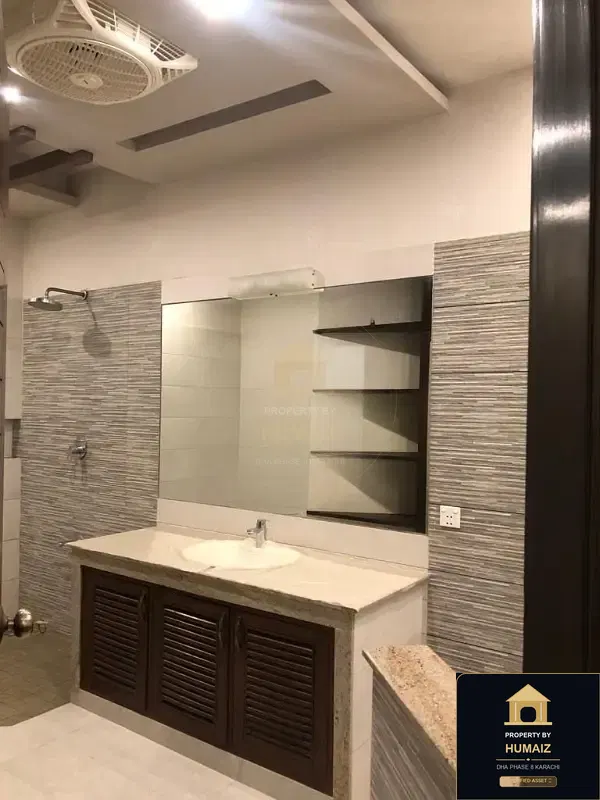 3-Bedroom Upper/Lower Portion (3 Bath, Unit 61) in DHA Phase 8 For Rent in DHA Phase 8 Karachi — Photograph 10