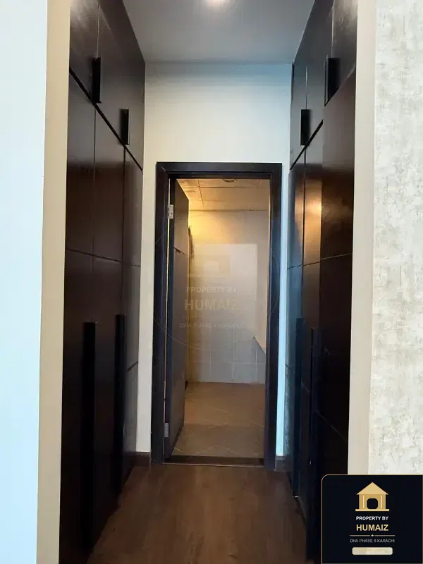 3-Bedroom Luxury Apartment (Sea Facing, 5 Bath, Suite 30) at Pearl Towers For Sale in DHA Phase 8 Karachi — Photograph 14