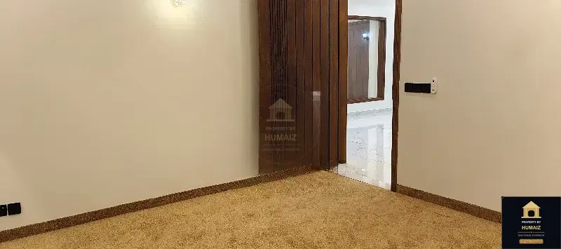 500 Sq. Yd. 7-Bedroom Luxury Villa (Basement, 6 Bath, Residence 3) in DHA Phase 8 For Sale in DHA Phase 8 Karachi — Photograph 46
