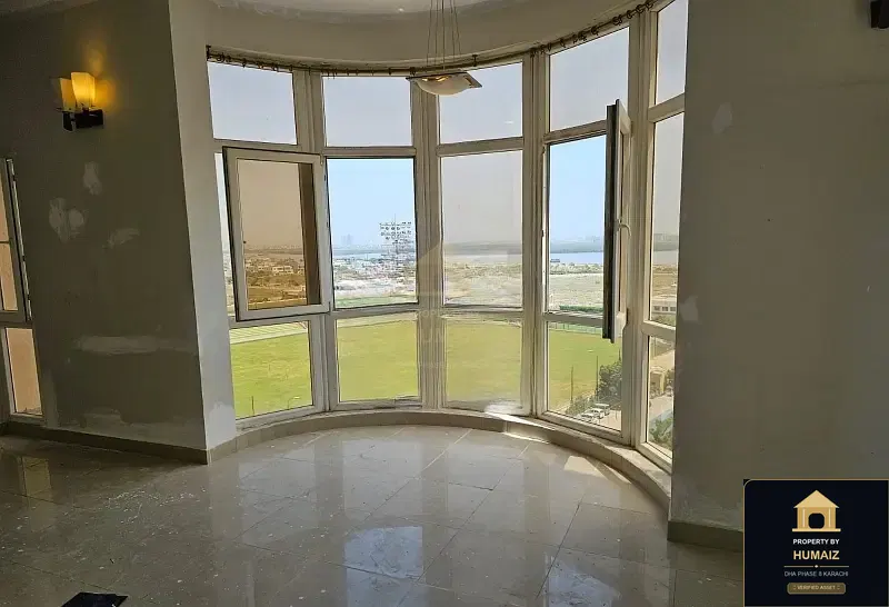 4-Bedroom Luxury Apartment (Sea Facing, 5 Bath, Suite 11) at Creek Vistas For Rent in DHA Phase 8 Karachi — Photograph 5