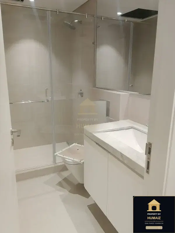 2-Bedroom Luxury Apartment (Brand New, 3 Bath, Suite 3) at Emaar Oceanfront For Rent in DHA Phase 8 Karachi — Photograph 7