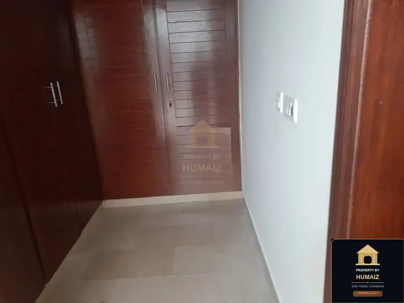 3-Bedroom Upper/Lower Portion (3 Bath, Unit 3) in Zone A For Rent in DHA Phase 8 Karachi — Photograph 6