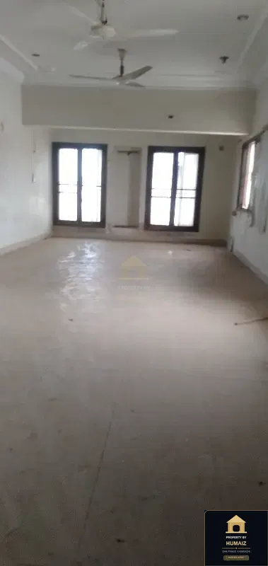 1,000 Sq. Yd. 6-Bedroom Luxury Villa (West Open, 6 Bath, Residence 12) in DHA Phase 8 For Rent in DHA Phase 8 Karachi — Photograph 12