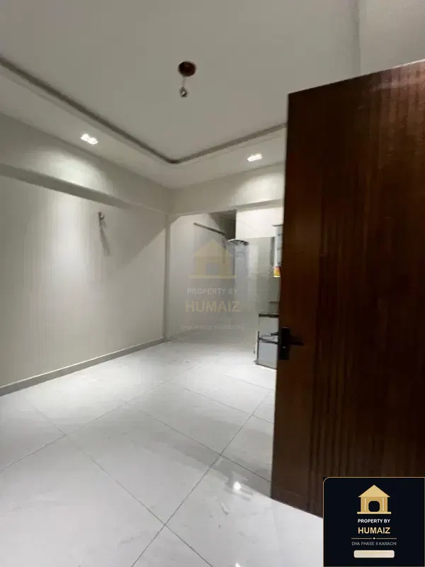 3-Bedroom Luxury Apartment (Brand New, 3 Bath, Suite 25) on Al-Murtaza Commercial For Sale in DHA Phase 8 Karachi — Photograph 2