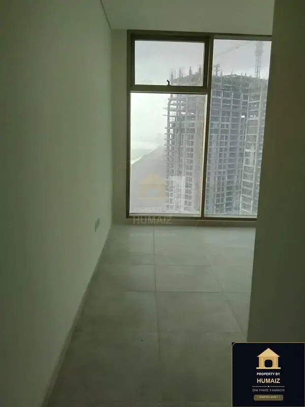 3-Bedroom Luxury Apartment (Sea Facing, 5 Bath, Suite 9) at Emaar Oceanfront For Rent in DHA Phase 8 Karachi — Photograph 5