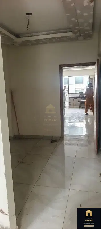 2-Bedroom Luxury Apartment (Brand New, 2 Bath, Suite 5) on Al-Murtaza Commercial For Sale in DHA Phase 8 Karachi — Photograph 7