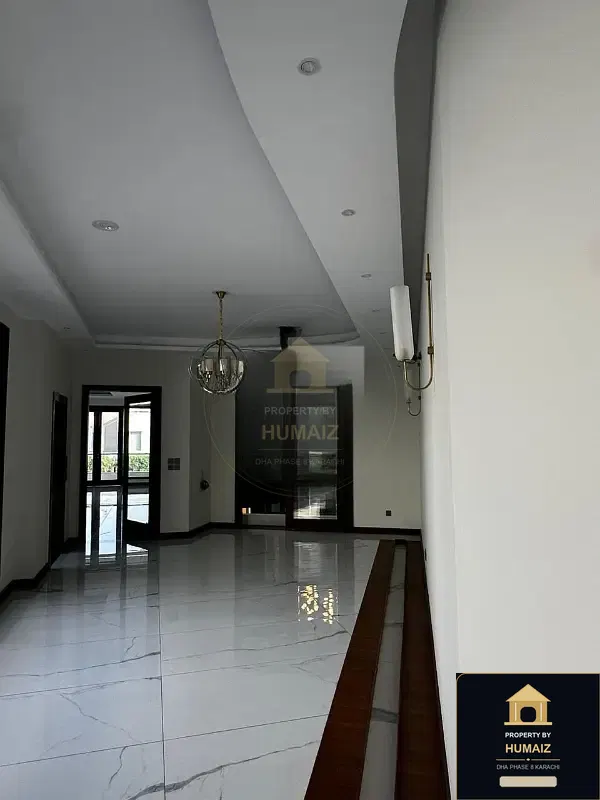 1,000 Sq. Yd. 6-Bedroom Luxury Villa (Private Pool, 7 Bath, Residence 33) in DHA Phase 8 For Sale in DHA Phase 8 Karachi — Photograph 4