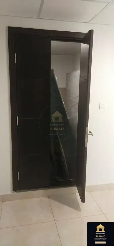 4-Bedroom Luxury Apartment (Sea Facing, 5 Bath, Suite 5) at Pearl Towers For Rent in DHA Phase 8 Karachi — Photograph 20