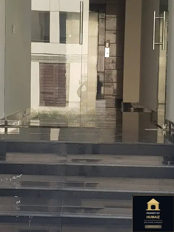 3-Bedroom Luxury Apartment (Brand New, 4 Bath, Suite 20) on Al-Murtaza Commercial For Sale in DHA Phase 8 Karachi — Photograph 14