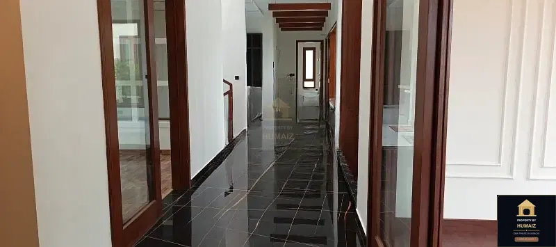 500 Sq. Yd. 7-Bedroom Luxury Villa (Basement, 6 Bath, Residence 9) in DHA Phase 8 For Sale in DHA Phase 8 Karachi — Photograph 26