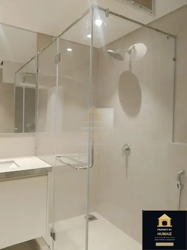 2-Bedroom Luxury Apartment (Brand New, 3 Bath, Suite 3) at Emaar Oceanfront For Rent in DHA Phase 8 Karachi — Photograph 6