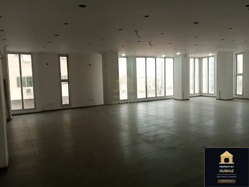 200 Sq. Yd. Commercial Building (Corner, 5 Bath, Unit 1) in DHA Phase 8 For Rent in DHA Phase 8 Karachi — Photograph 17
