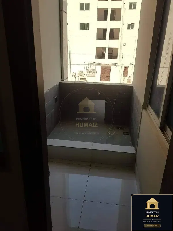 4-Bedroom Luxury Apartment (Basement, 5 Bath, Suite 1) on Al-Murtaza Commercial For Sale in DHA Phase 8 Karachi — Photograph 6