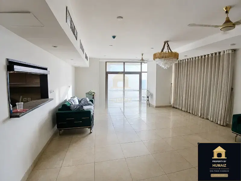 4-Bedroom Luxury Apartment (Sea Facing, 5 Bath, Suite 4) at Pearl Towers For Rent in DHA Phase 8 Karachi — Photograph 6