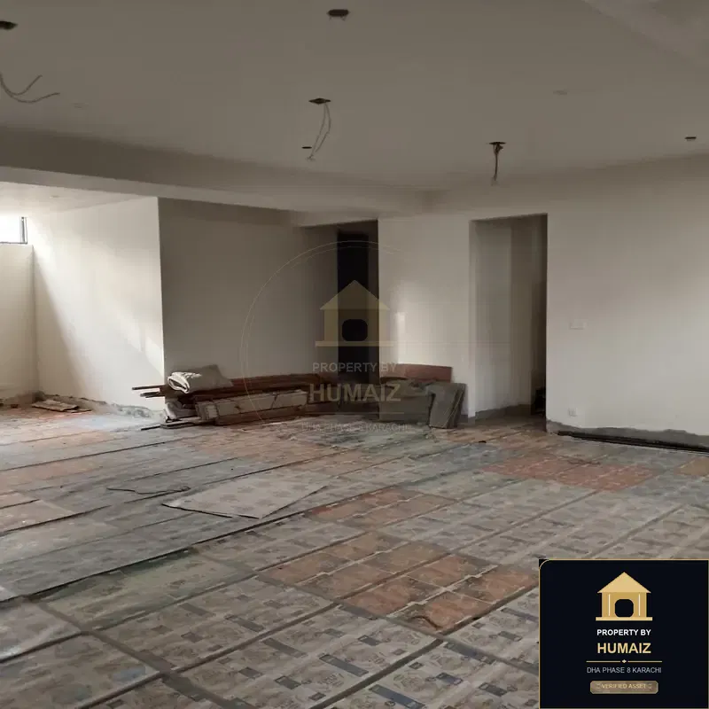 889 Sq. Yd. Corporate Office Space on Zulfiqar Commercial For Rent in DHA Phase 8 Karachi — Photograph 2