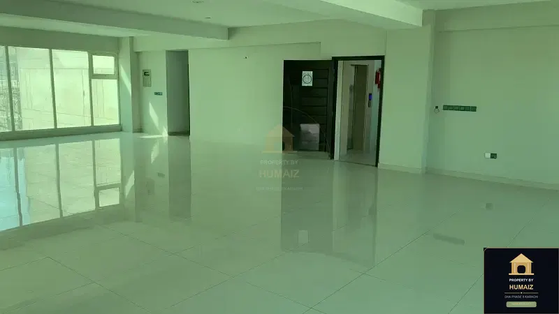 200 Sq. Yd. Corporate Office Space in Khayaban-e-Shaheen For Rent in DHA Phase 8 Karachi — Photograph 3
