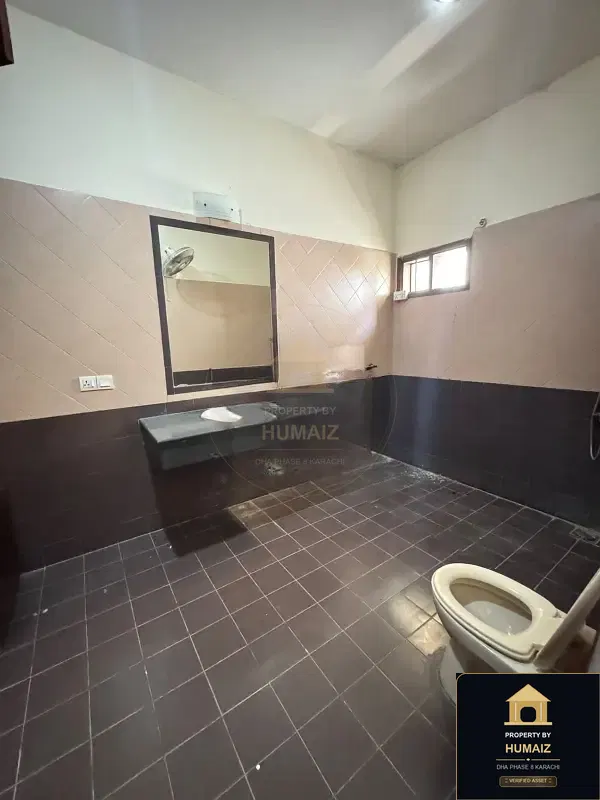 3-Bedroom Upper/Lower Portion (3 Bath, Unit 80) in DHA Phase 8 For Rent in DHA Phase 8 Karachi — Photograph 17