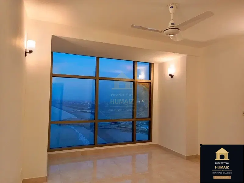 3-Bedroom Luxury Apartment (Sea Facing, 5 Bath, Suite 33) at Pearl Towers For Sale in DHA Phase 8 Karachi — Photograph 3