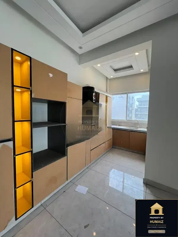 3-Bedroom Luxury Apartment (Corner, 3 Bath, Suite 4) on Zulfiqar Commercial For Sale in DHA Phase 8 Karachi — Photograph 7