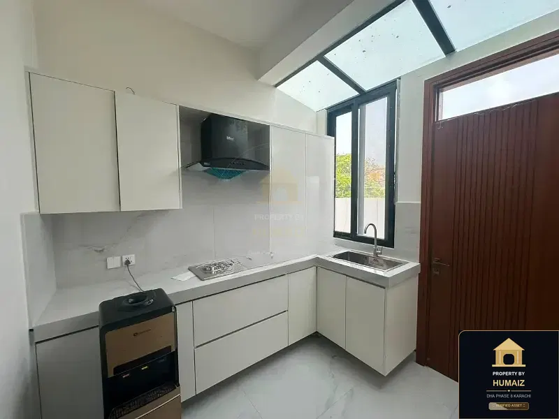 1,000 Sq. Yd. 6-Bedroom Luxury Villa (Private Pool, 6 Bath, Residence 3) on Zulfiqar Commercial For Sale in DHA Phase 8 Karachi — Photograph 15