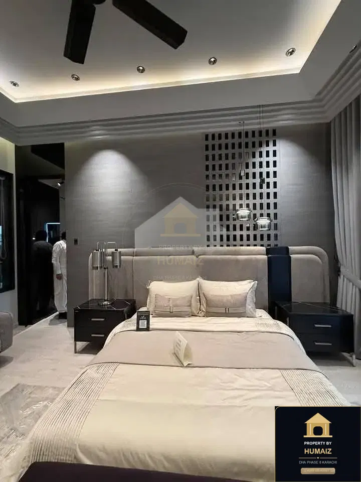 500 Sq. Yd. 6-Bedroom Luxury Villa in Zone E For Sale in DHA Phase 8 Karachi — Photograph 6