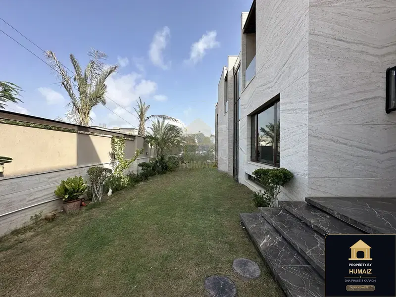 1,000 Sq. Yd. 9-Bedroom Luxury Villa on Khayaban-e-Iqbal For Sale in DHA Phase 8 Karachi — Photograph 6