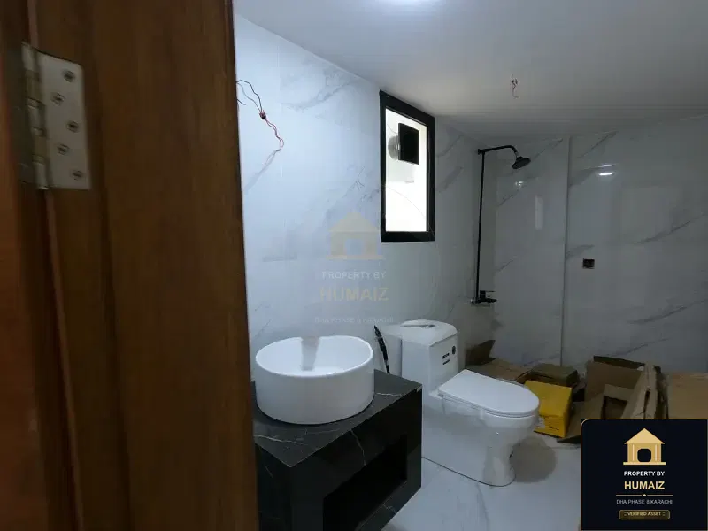1,000 Sq. Yd. 11-Bedroom Luxury Villa in Zone A For Sale in DHA Phase 8 Karachi — Photograph 6