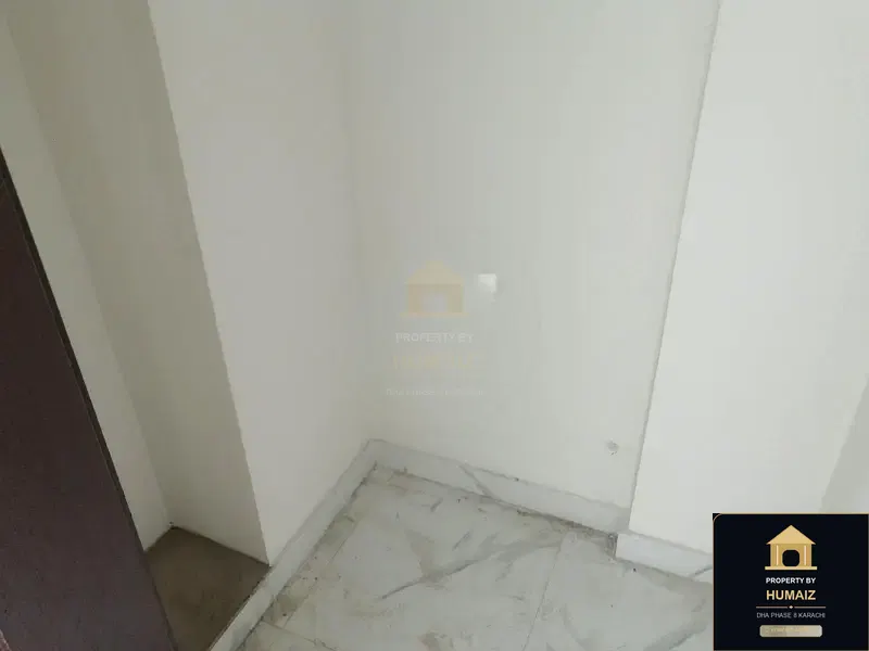 111 Sq. Yd. Corporate Office Space (Brand New, 1 Bath, Unit 1) on Khayaban-e-Shaheen For Rent in DHA Phase 8 Karachi — Photograph 9