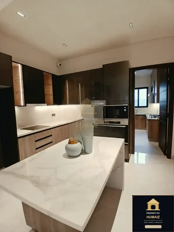 500 Sq. Yd. 5-Bedroom Luxury Villa (Private Pool, 6 Bath, Residence 37) in DHA Phase 8 For Sale in DHA Phase 8 Karachi — Photograph 9