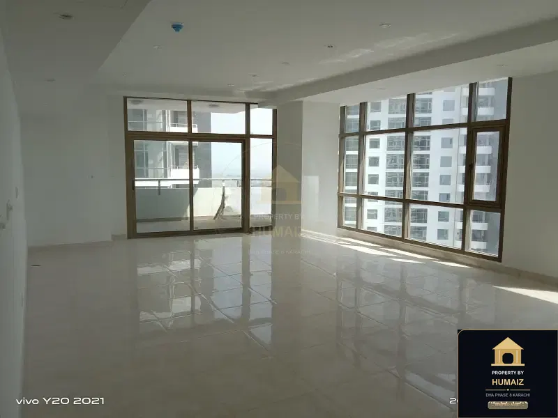 3-Bedroom Luxury Apartment (Sea Facing, 3 Bath, Suite 2) at Pearl Towers For Rent in DHA Phase 8 Karachi — Photograph 5
