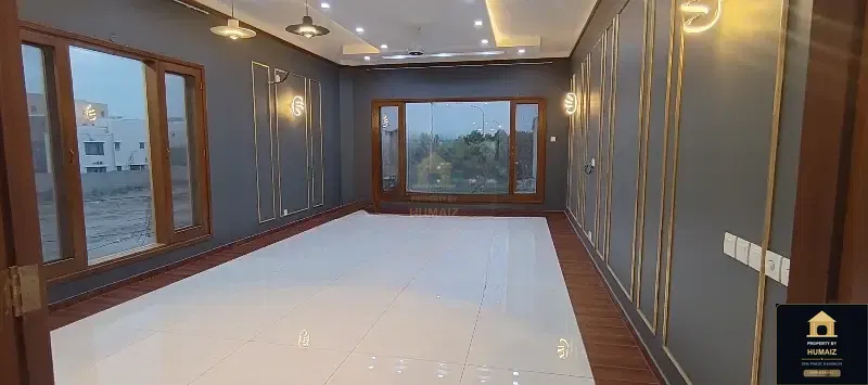 600 Sq. Yd. 7-Bedroom Luxury Villa in Zone A For Sale in DHA Phase 8 Karachi — Photograph 20