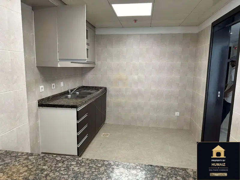 2-Bedroom Luxury Apartment (Sea Facing, 3 Bath, Suite 4) at Reef Towers For Sale in DHA Phase 8 Karachi — Photograph 11