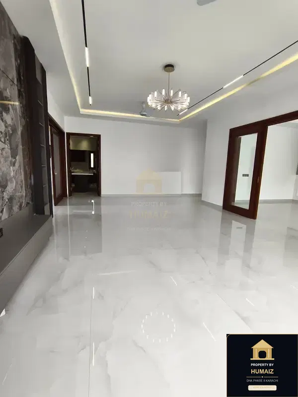 500 Sq. Yd. 7-Bedroom Luxury Villa in Khayaban-e-Bahria For Sale in DHA Phase 8 Karachi — Photograph 16