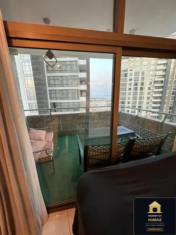 3-Bedroom Luxury Apartment (Sea Facing, 4 Bath, Suite 4) at Pearl Towers For Sale in DHA Phase 8 Karachi — Photograph 4