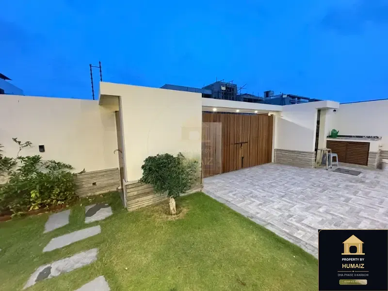 700 Sq. Yd. 6-Bedroom Luxury Villa on Khayaban-e-Faisal For Rent in DHA Phase 8 Karachi — Photograph 22