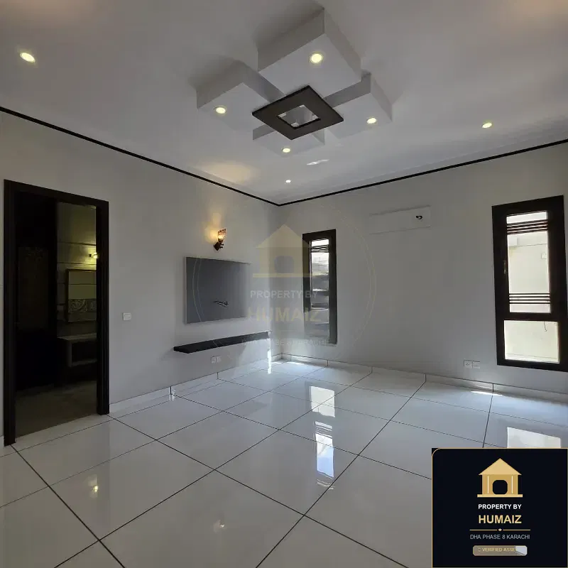 666 Sq. Yd. 6-Bedroom Luxury Villa (Basement, 6 Bath, Residence 2) in Khayaban-e-Iqbal For Sale in DHA Phase 8 Karachi — Photograph 7