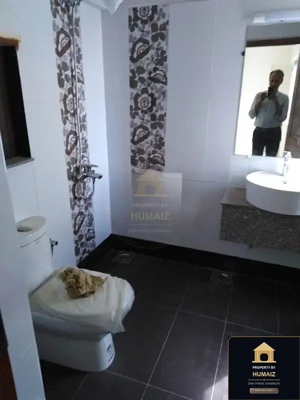 Luxury High-Rise Residence on Al-Murtaza Commercial For Sale in DHA Phase 8 Karachi — Photograph 9