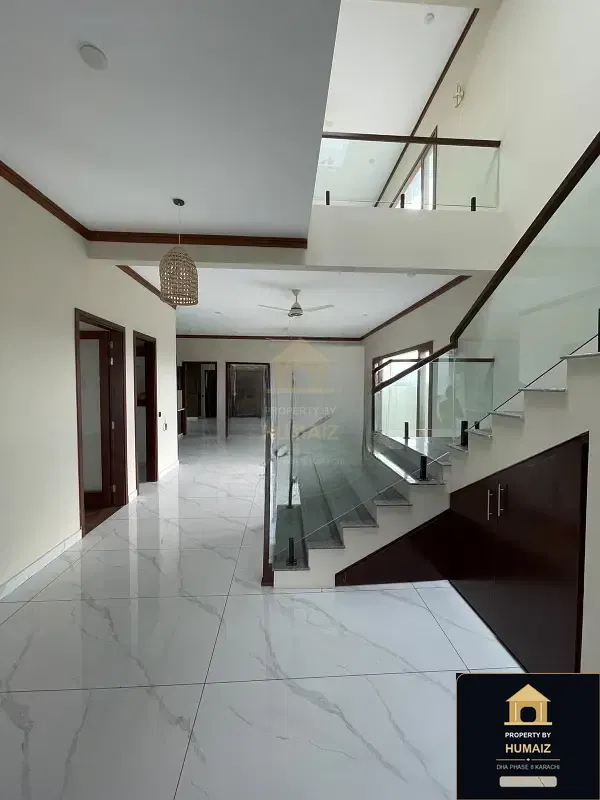 500 Sq. Yd. 6-Bedroom Luxury Villa (6 Bath, Residence 93) in DHA Phase 8 For Sale in DHA Phase 8 Karachi — Photograph 6