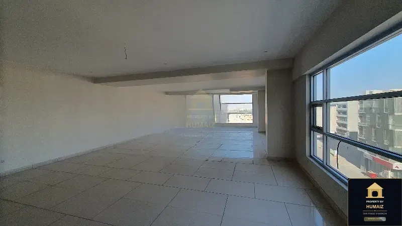 289 Sq. Yd. Corporate Office Space on Zulfiqar Commercial For Rent in DHA Phase 8 Karachi — Photograph 4