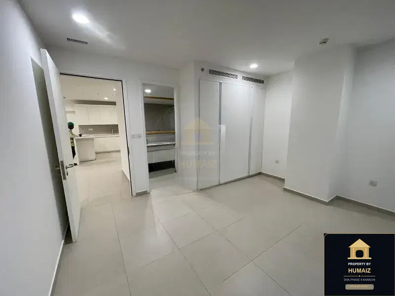 2-Bedroom Luxury Apartment (Sea Facing, 3 Bath, Suite 6) at The Views For Sale in DHA Phase 8 Karachi — Photograph 12