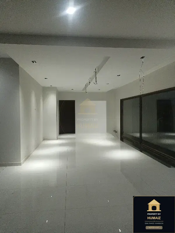 3,000 Sq. Yd. 10-Bedroom Luxury Villa in DHA Phase 8 For Sale in DHA Phase 8 Karachi — Photograph 23