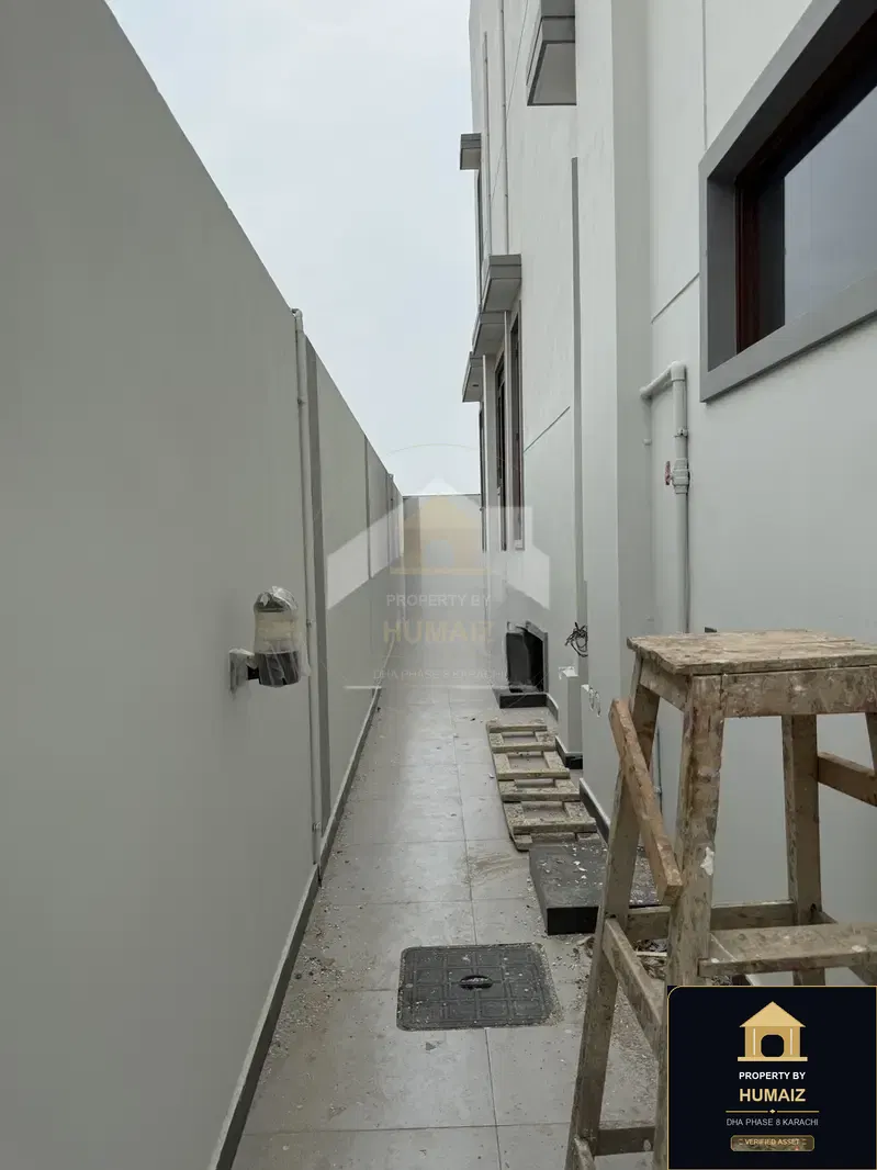 500 Sq. Yd. 6-Bedroom Luxury Villa (Private Pool, 6 Bath, Residence 127) in DHA Phase 8 For Sale in DHA Phase 8 Karachi — Photograph 12