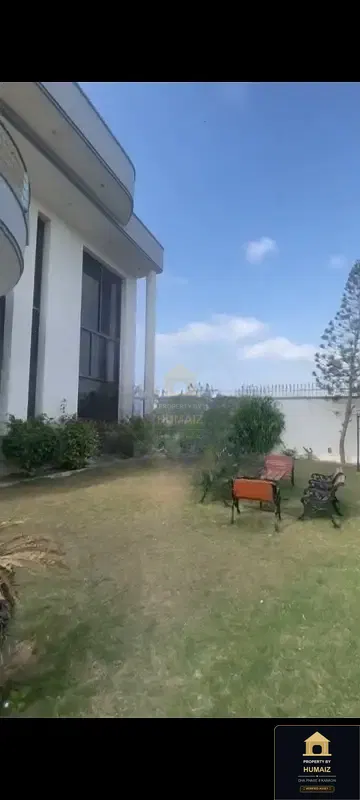 1,000 Sq. Yd. 6-Bedroom Luxury Villa (6 Bath, Residence 63) in DHA Phase 8 For Sale in DHA Phase 8 Karachi — Photograph 4