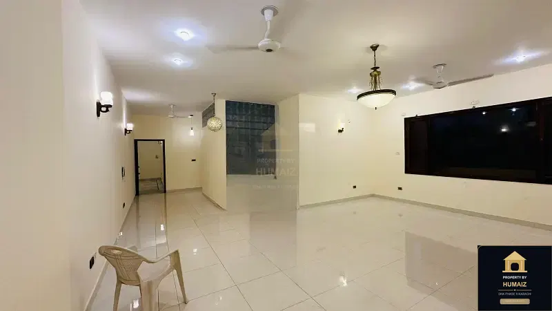 4-Bedroom Upper/Lower Portion (5 Bath, Unit 2) in DHA Phase 8 For Rent in DHA Phase 8 Karachi — Photograph 22