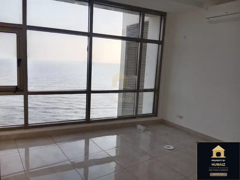 3-Bedroom Luxury Apartment (Sea Facing, 5 Bath, Suite 22) at Pearl Towers For Sale in DHA Phase 8 Karachi — Photograph 16